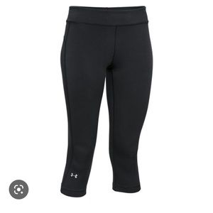 Under armour black crop leggings